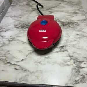 Ash Red Mini Waffle Maker